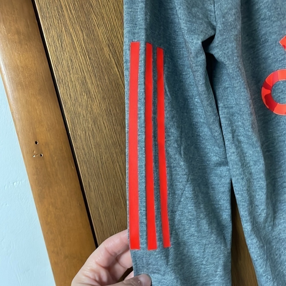 size XL (18/20) gray Adidas long sleeve hoodie shirt - Picture 3 of 7